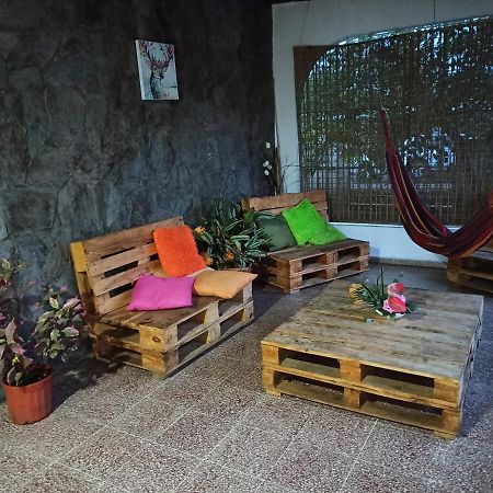 Hostal Familiar Argenal - David Exterior photo