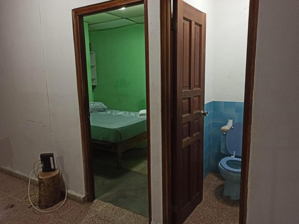 Hostal Familiar Argenal - David Exterior photo